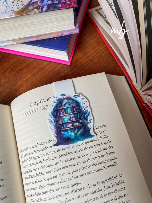 UNDERSEA BOOKCASE  BOOKMARK