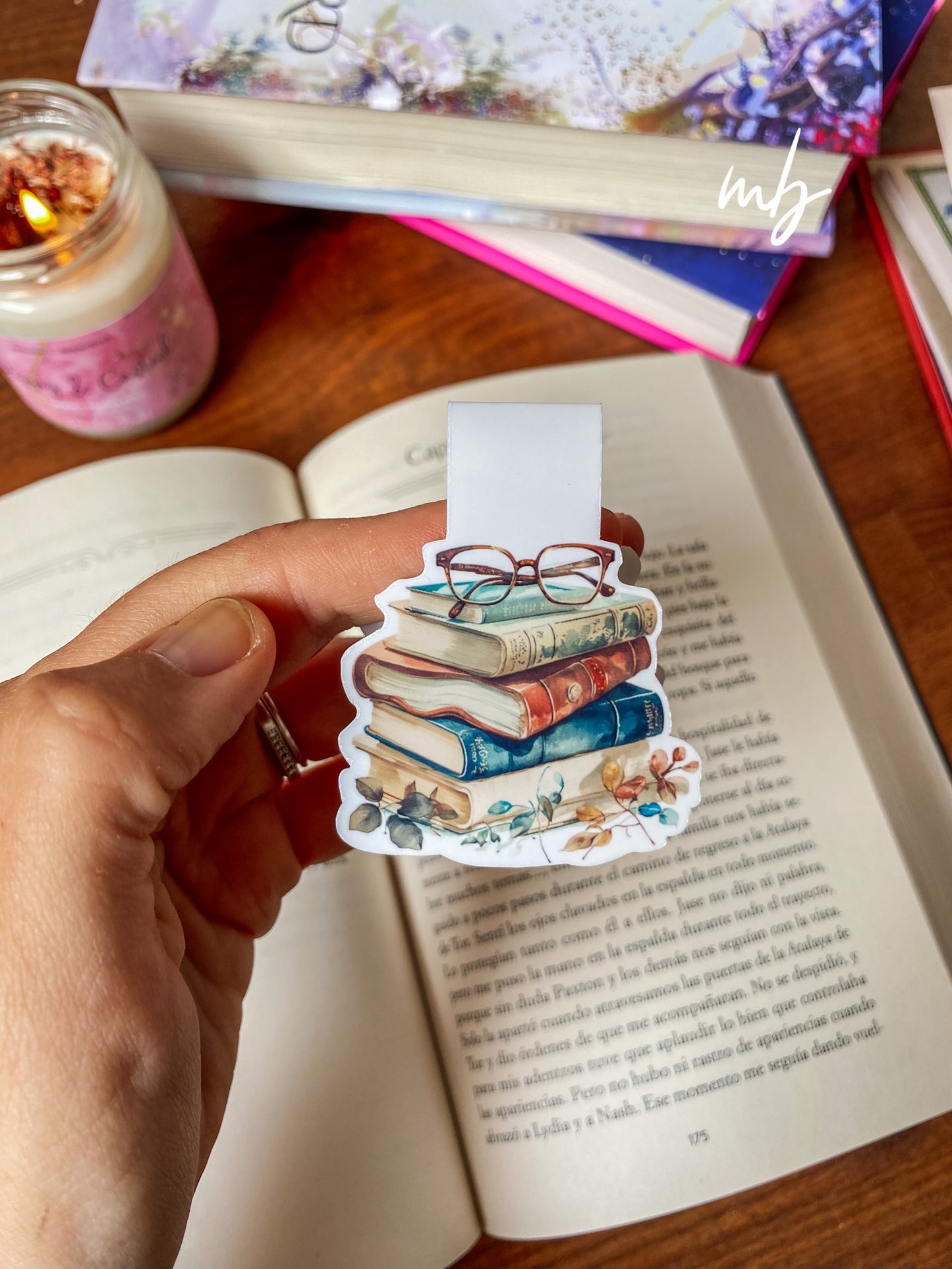 BOOKS AND GLASSES BOOKMARK, VINTAGE