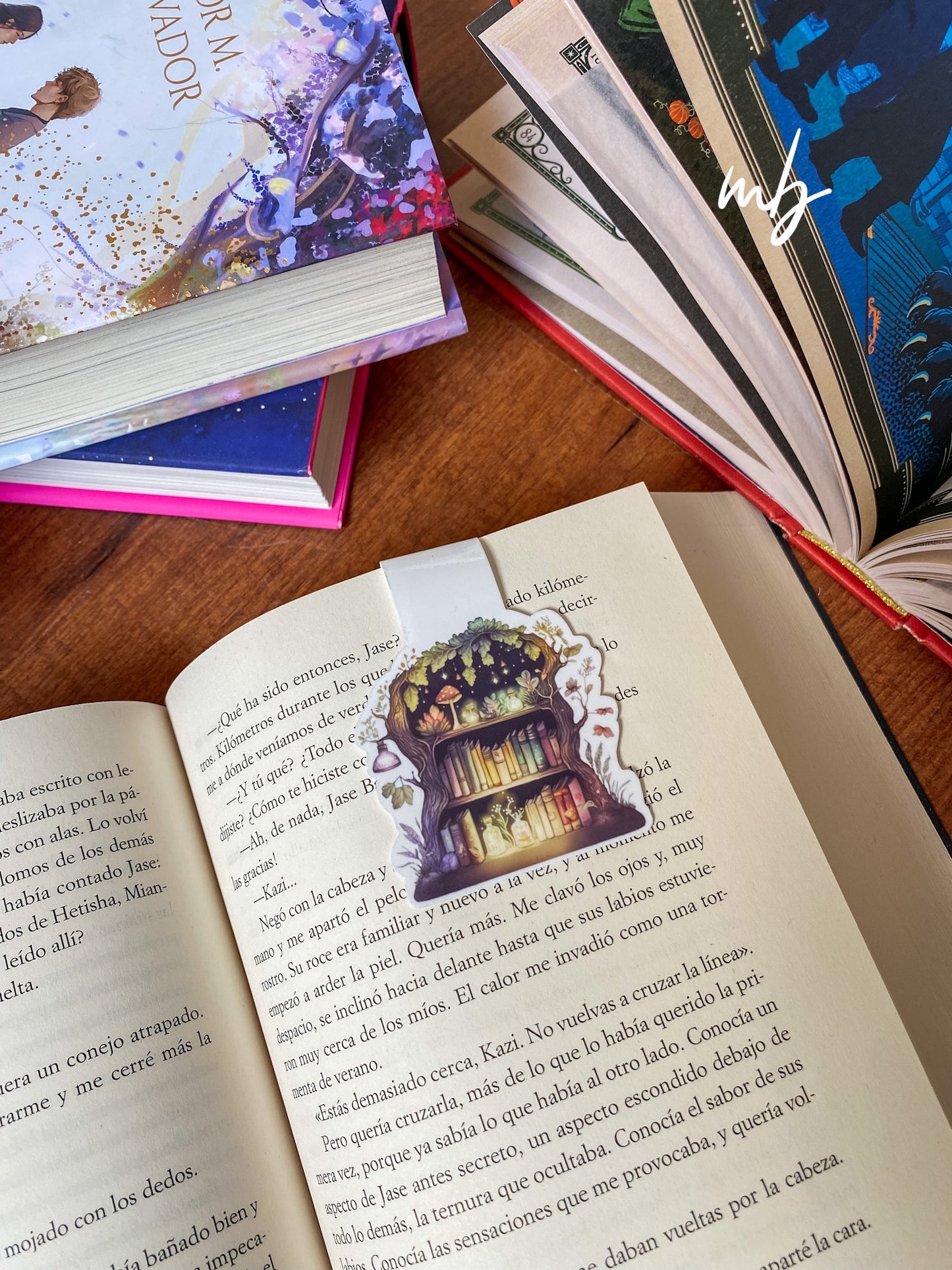 GNOME TALE BOOKCASE  BOOKMARK