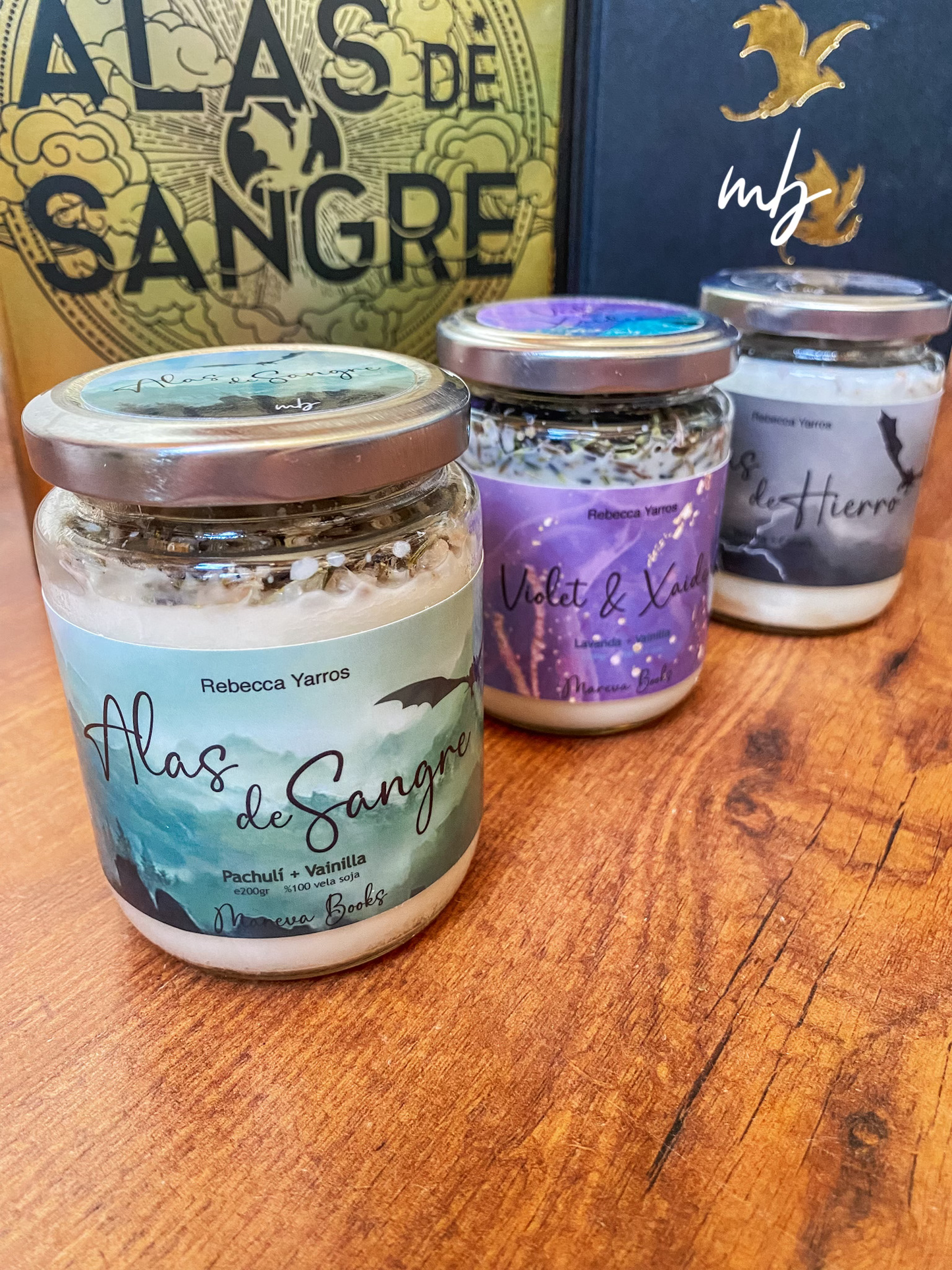 Violet and Xaden,, Handmade natural soy candle, Fourth wing, Iron Flame, Rebecca Yarros