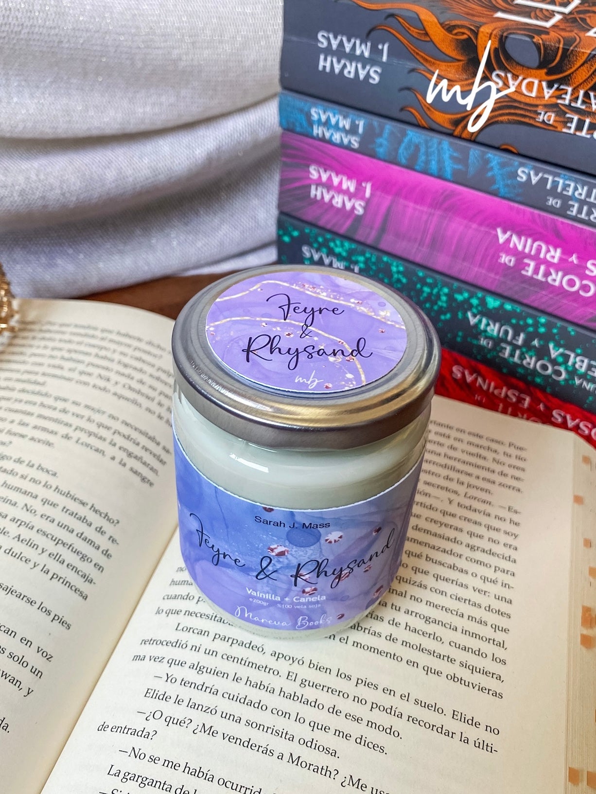 Feyre and Rhysand, Handmade natural soy candle, ACOTAR , Sarah J. Maas