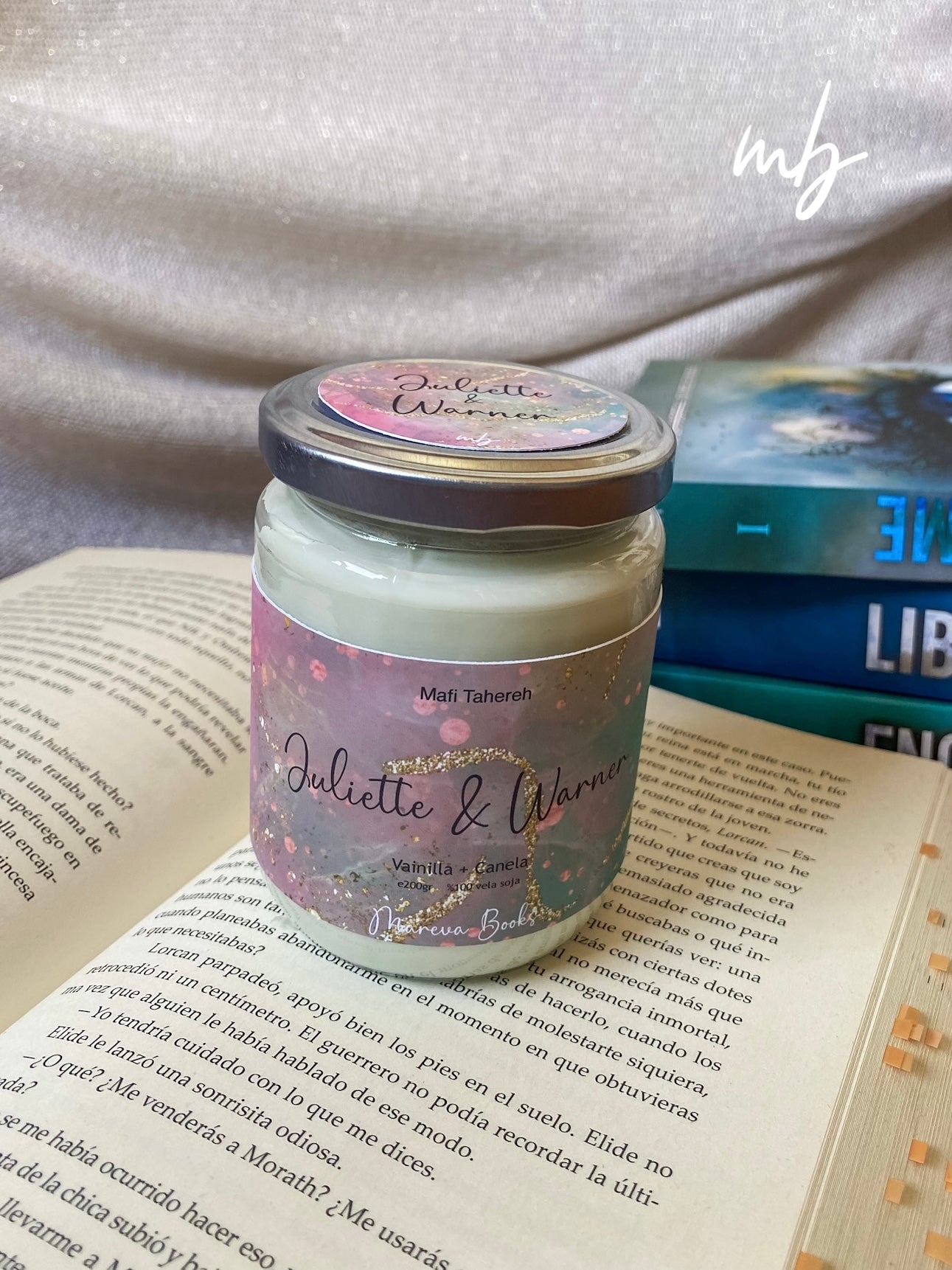 Juliette and Warner, Handmade natural soy candle, Destroy-me, Tahereh Mafi