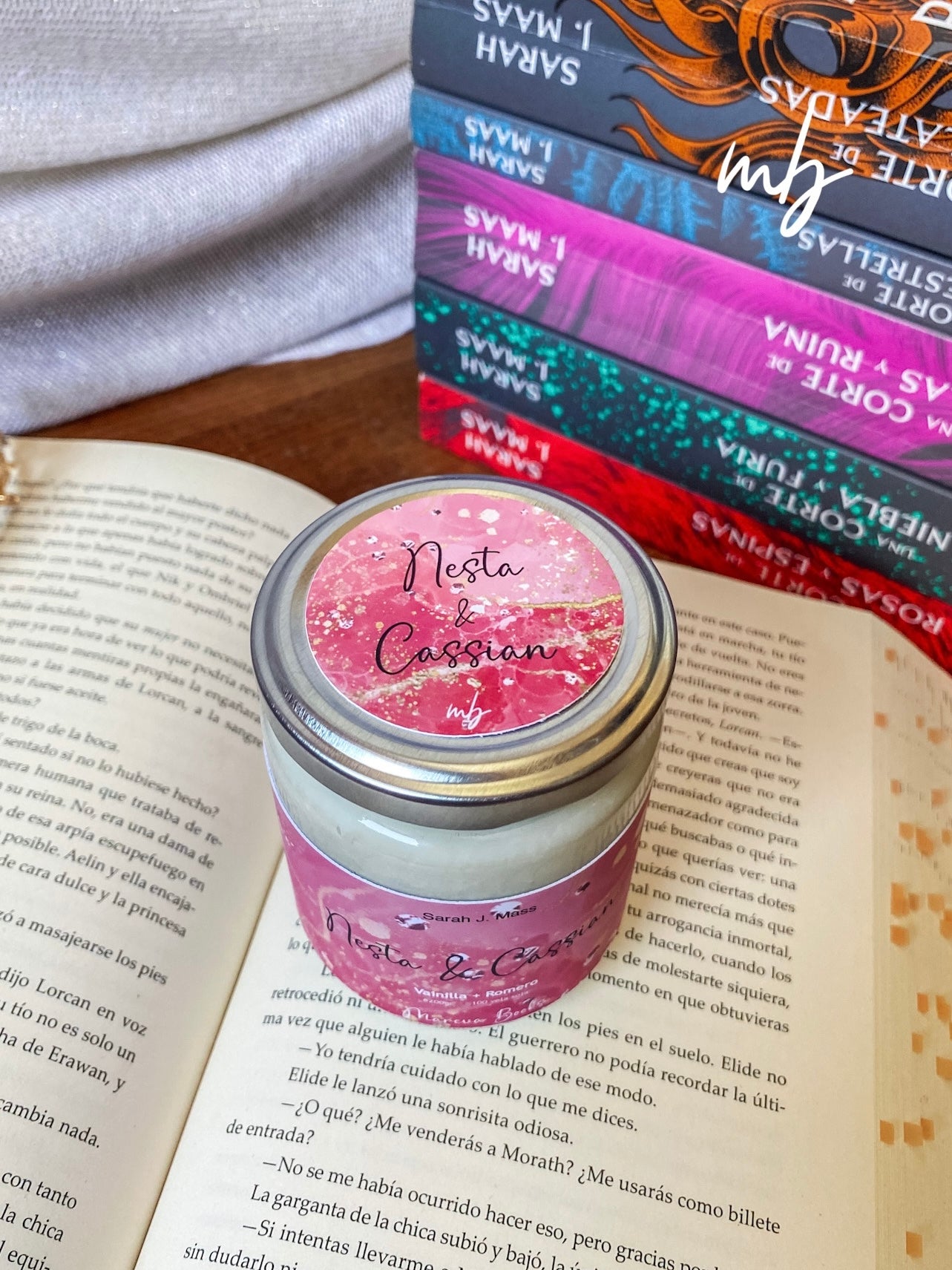 Nesta and Cassian, Handmade natural soy candle, ACOTAR , Sarah J. Maas