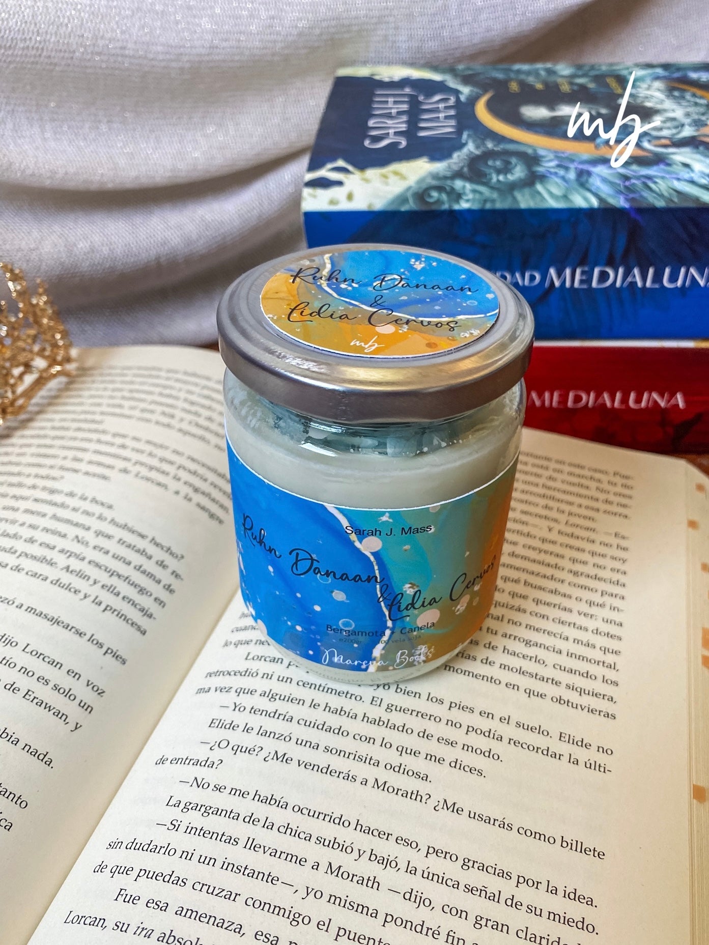 Ruhn Dannan and Lidia Cervos, Handmade natural soy candle, Crescent City , Sarah J. Maas