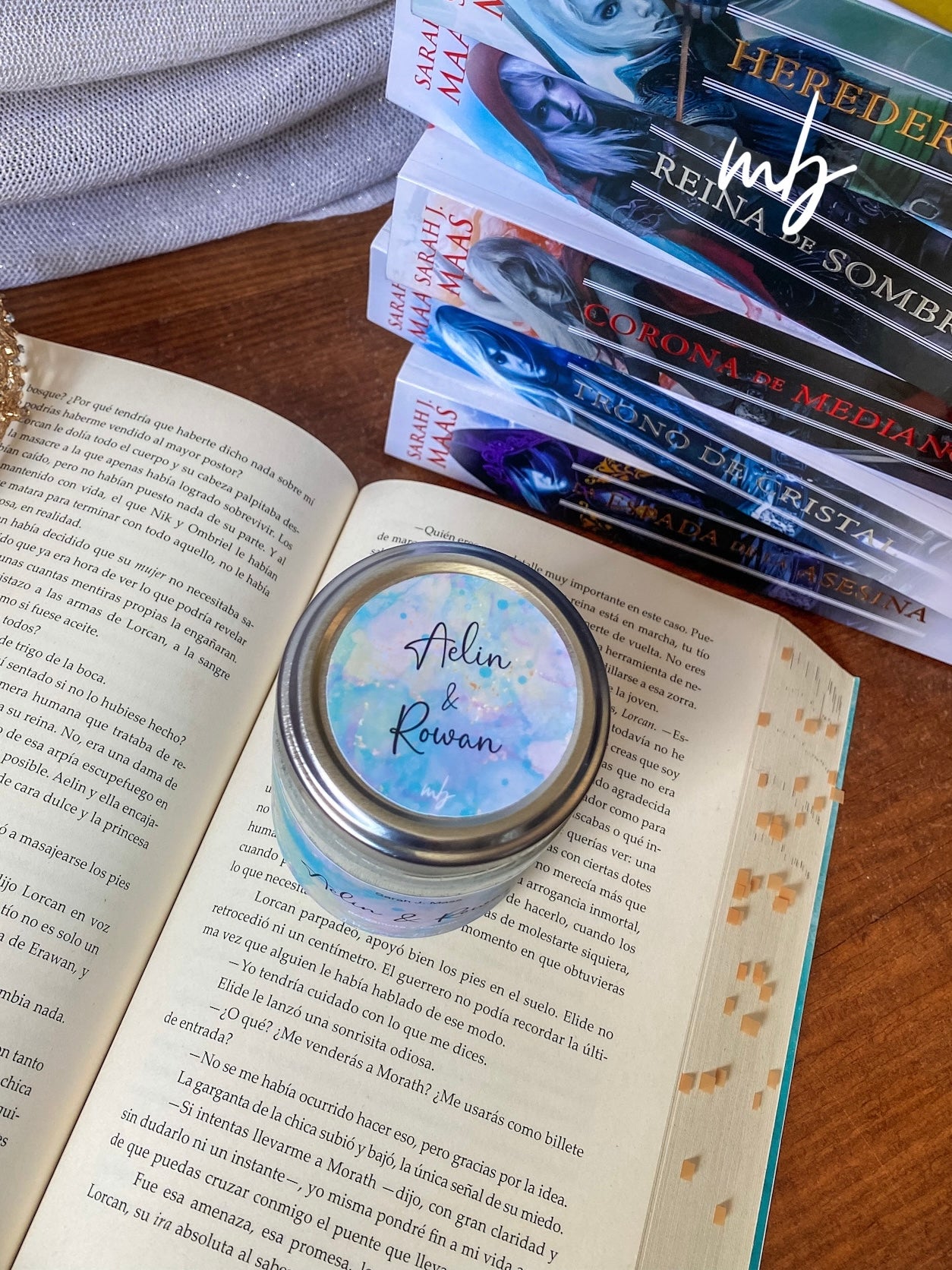 Aelin and Rowan, Handmade natural soy candle, ACOTAR , Sarah J. Maas