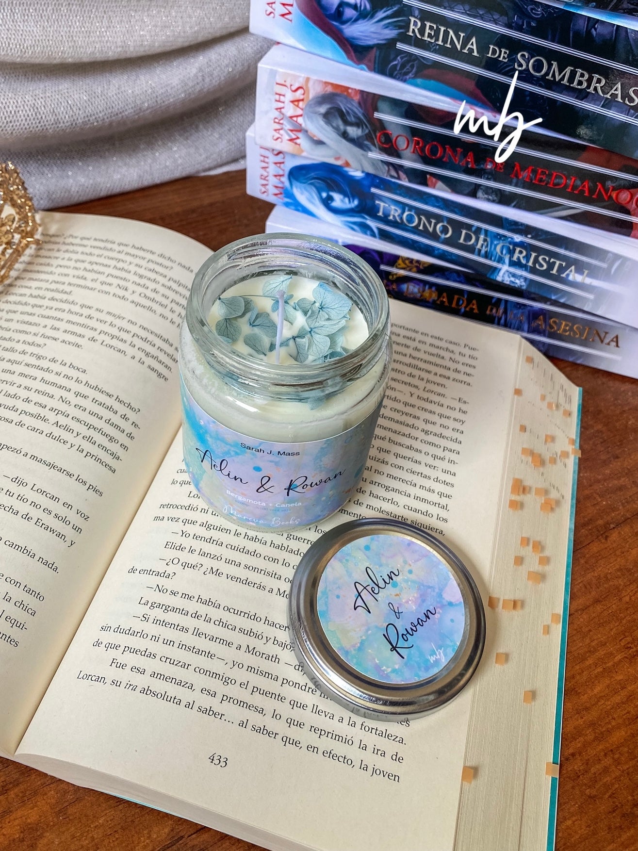 Aelin and Rowan, Handmade natural soy candle, ACOTAR , Sarah J. Maas